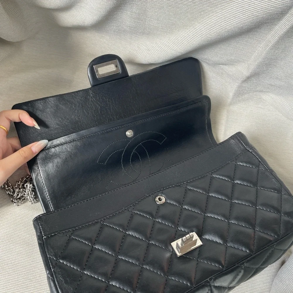 CHANEL classic quilted